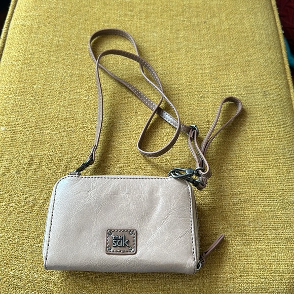 The Sak Polka dot  crossbody wallet *NEW/ leather - Picture 2 of 3